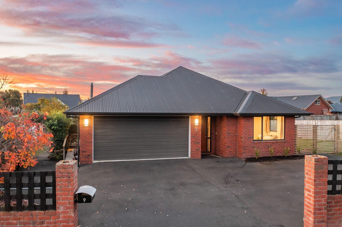 9 Irwin Logan Drive, Mosgiel, Mosgiel - Carousel 2