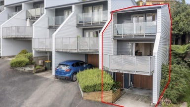 4/11 Pannill Place, Oteha, Auckland - Carousel 1