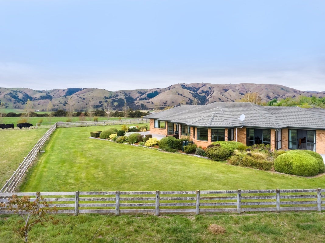 184 Glenmorven Road, Morison Bush, Greytown - Carousel 2