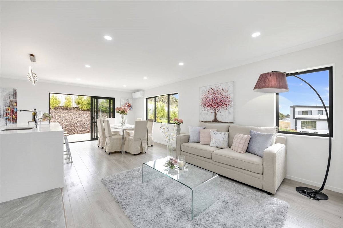 19 Elevation Street, Flat Bush, Auckland - Carousel 2