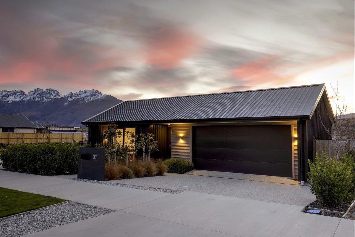 32 Howden Drive, Jacks Point, Queenstown - Carousel 1