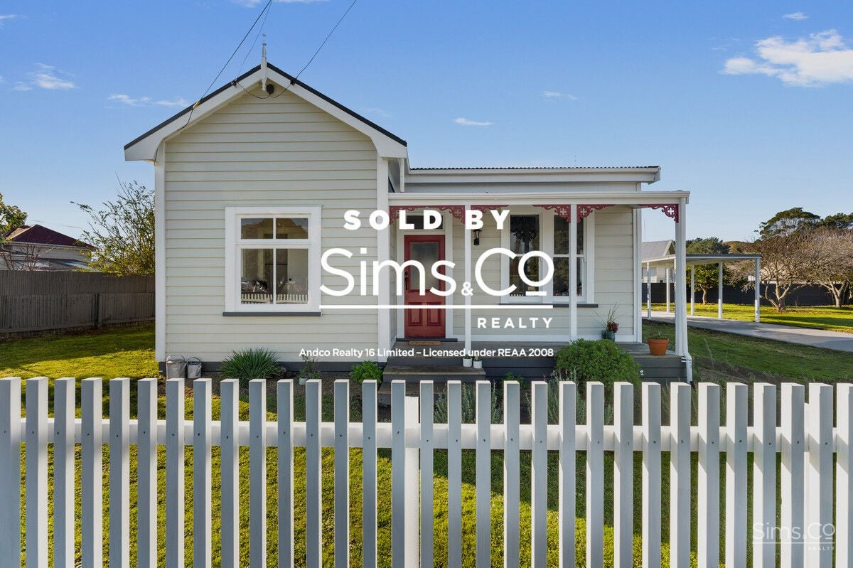 24 Eastown Road, Whanganui East, Whanganui - Carousel 1
