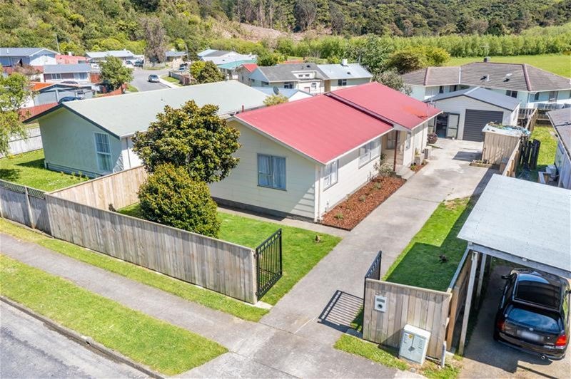 57 Parenga Street, Wainuiomata, Lower Hutt - Carousel 2