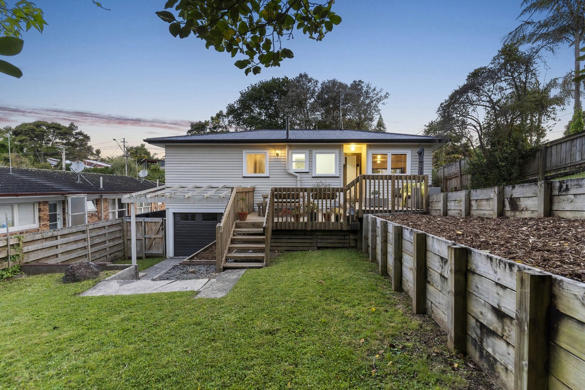 1/32 Eskdale Road, Birkdale, Auckland - Carousel 2
