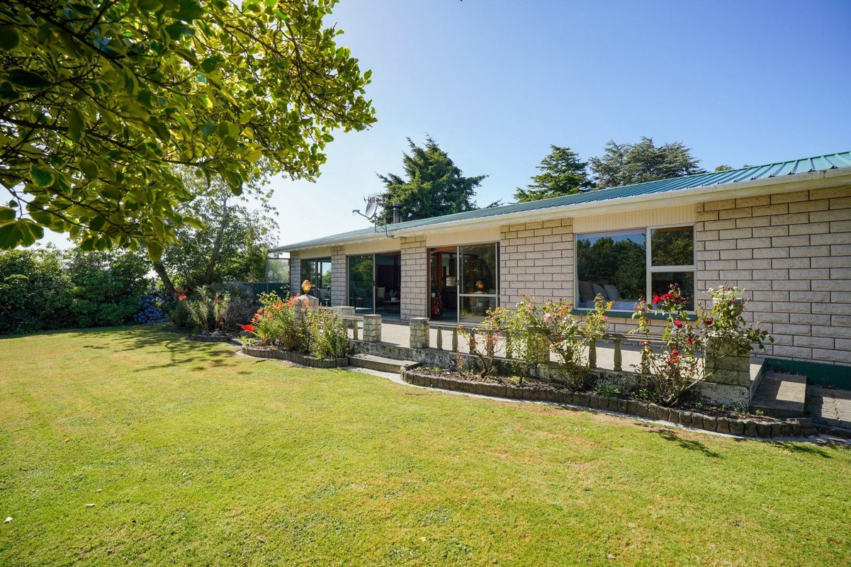 195 Oteramika Road, Seaward Bush, Invercargill - Carousel 2