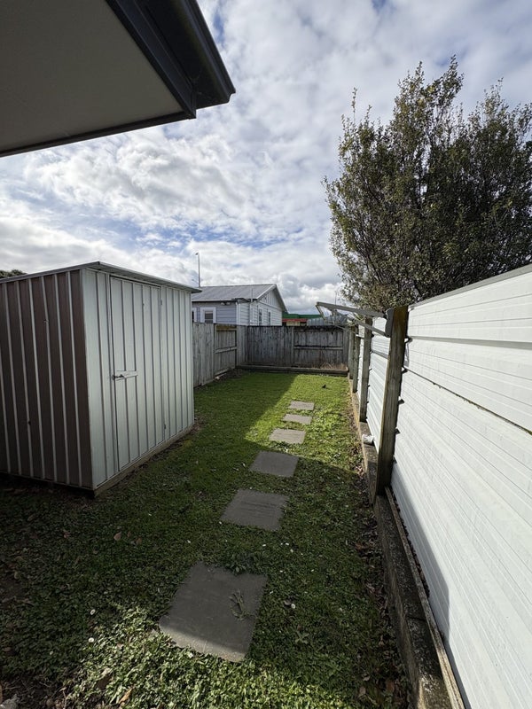 1B Fairs Road, Milson, Palmerston North - Carousel 9