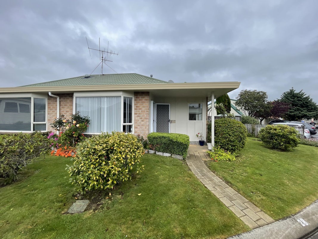 28/17 JOHN ST, TRENTHAM, UPPER HUTT - Carousel 1
