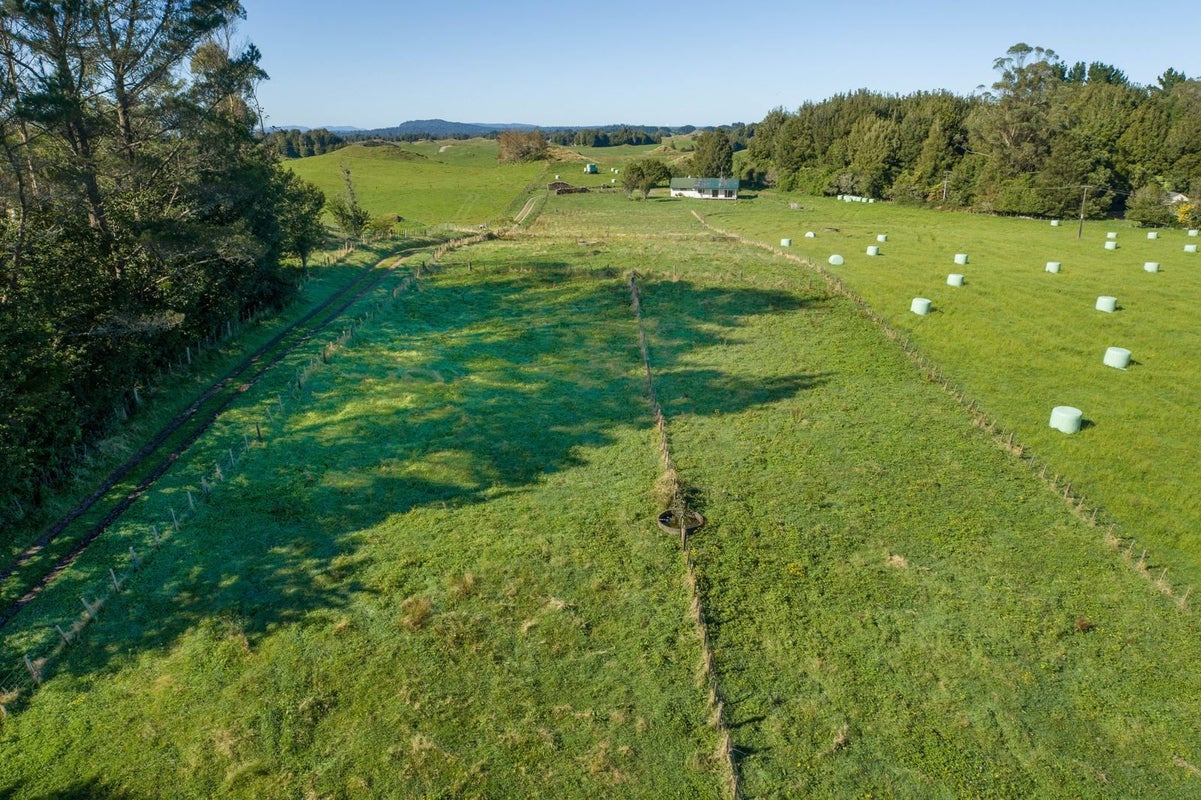 1091 Oturoa Road, Rotorua - Carousel 26
