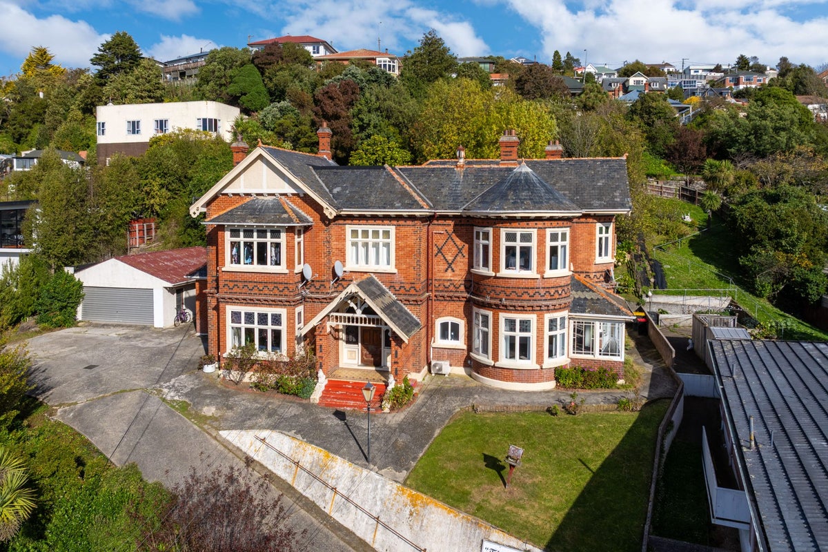 42 Forbury Road, Forbury, Dunedin - Carousel 2