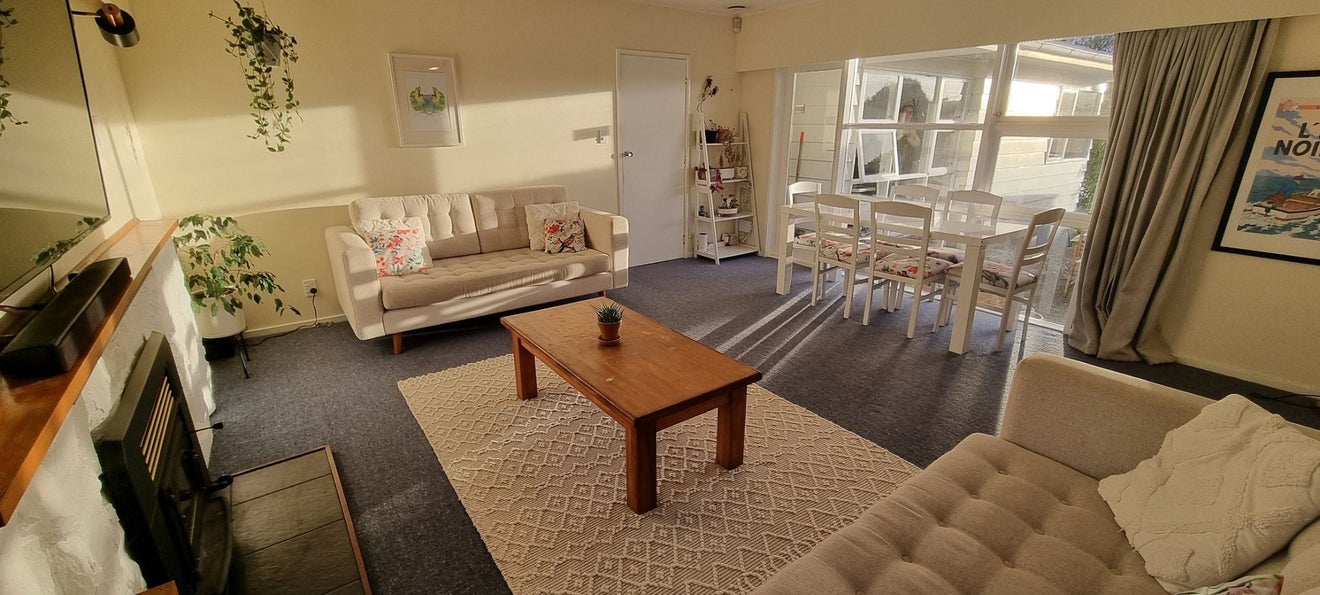 14 Robert Street, Newlands, Wellington - Carousel 2