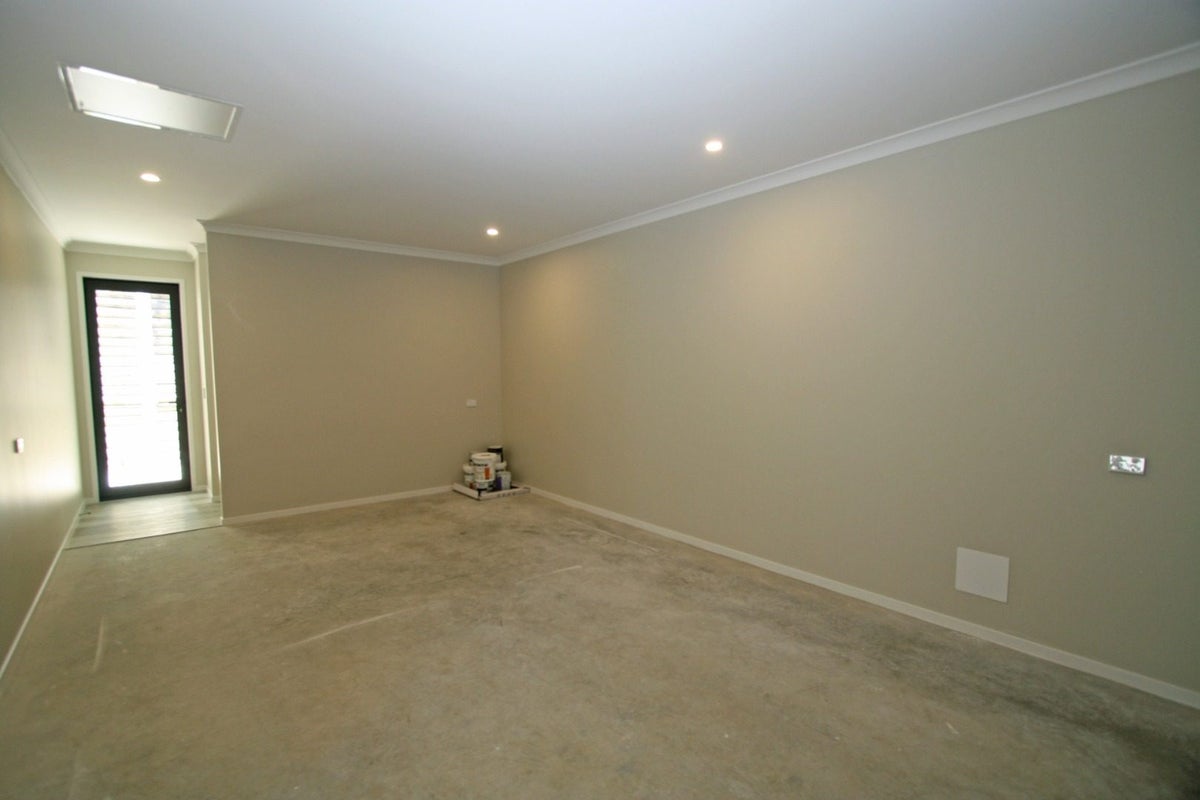 21A Awanui Street, Merrilands, New Plymouth - Carousel 16