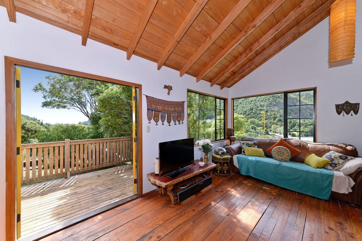 21 Robinson Road, The Brook, Nelson - Carousel 1
