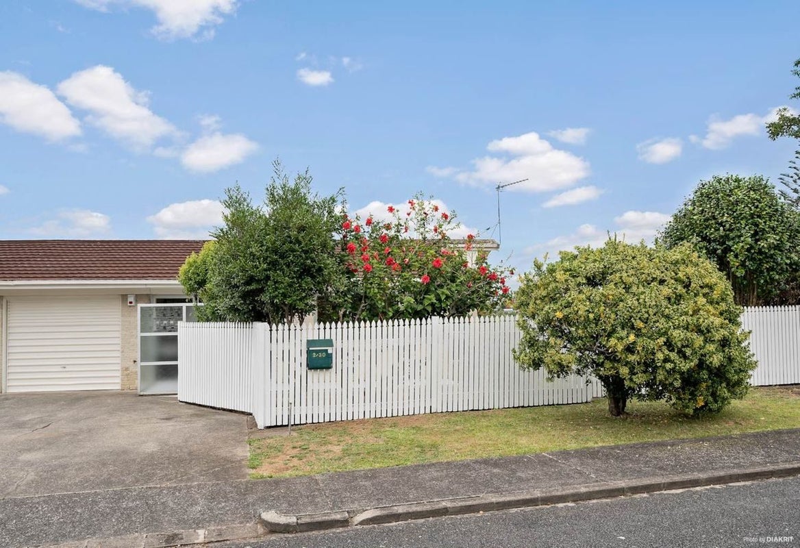 2/30 PEGLER DR, Howick, Manukau - Carousel 8