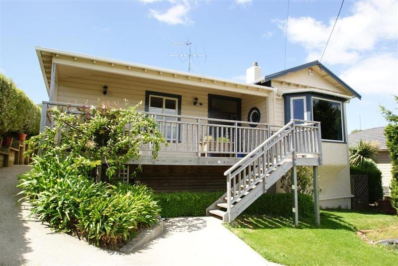 36 Pitcairn Street, Belleknowes, Dunedin - Carousel 1