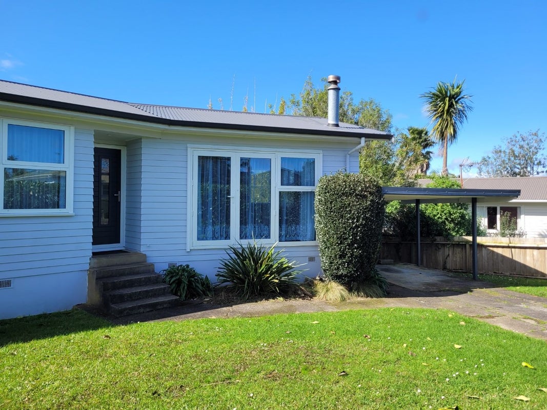 79 Lauderdale Road, Birkdale, Auckland - Carousel 2