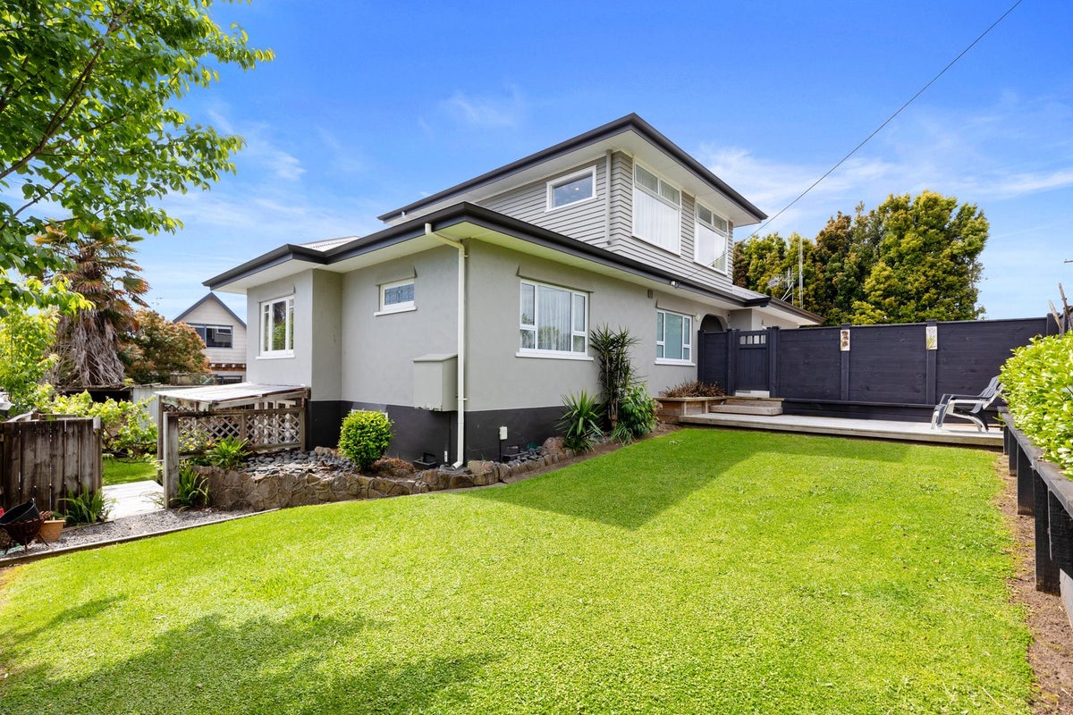 44 Twentysecond Avenue, Gate Pa, Tauranga - Carousel 1