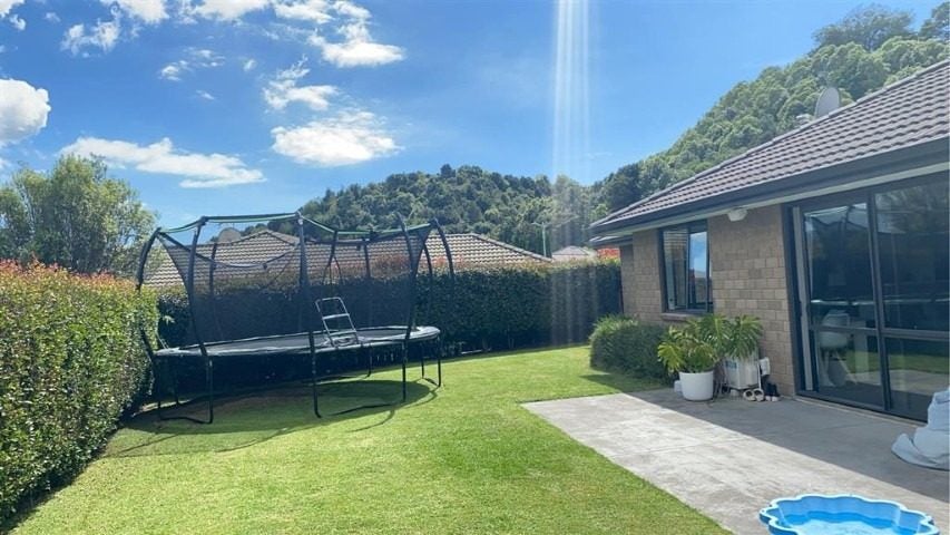 10 Bathurst Crescent, Pyes Pa, Tauranga - Carousel 9