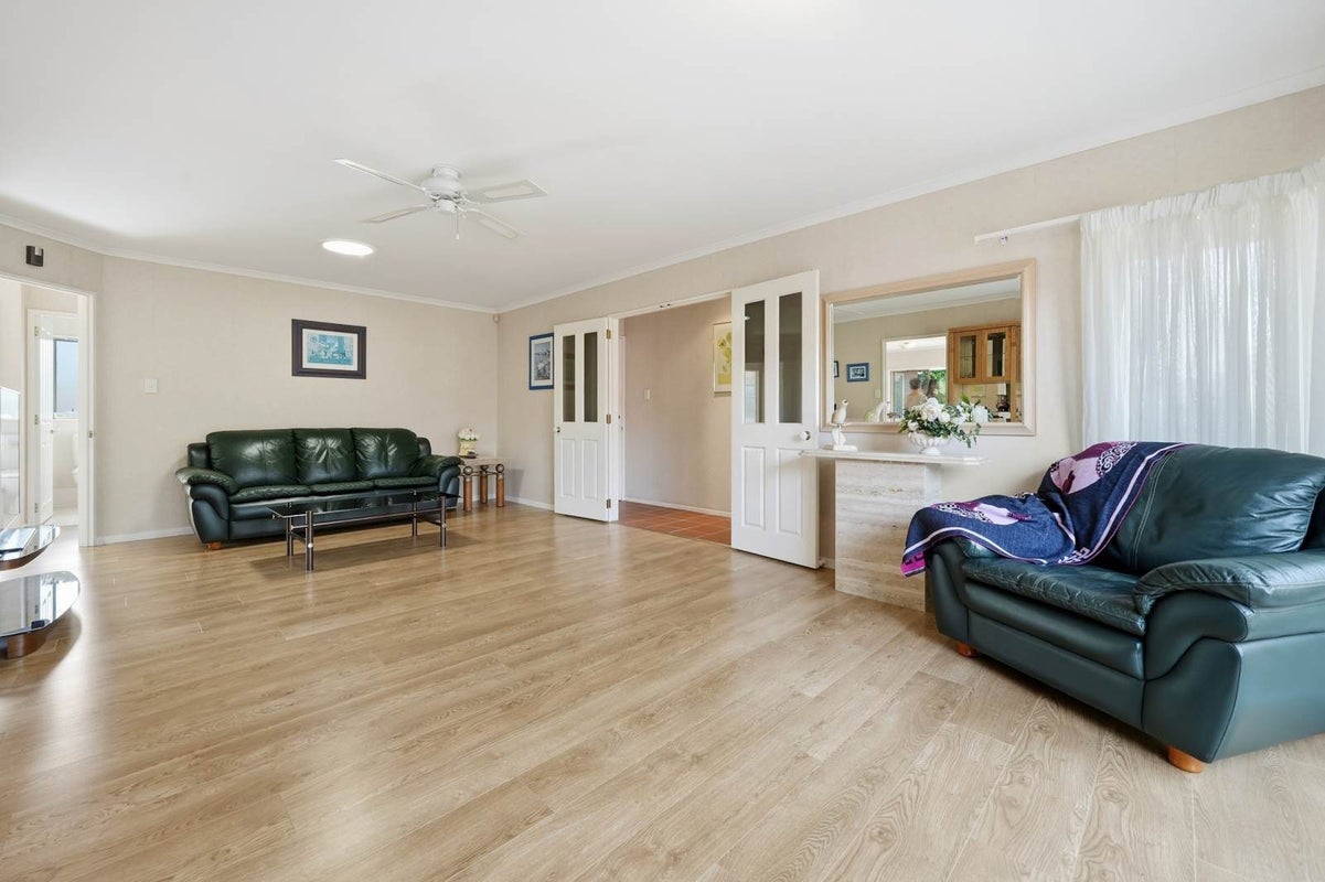23 Millington Place, Huntington Park, Auckland - Carousel 2