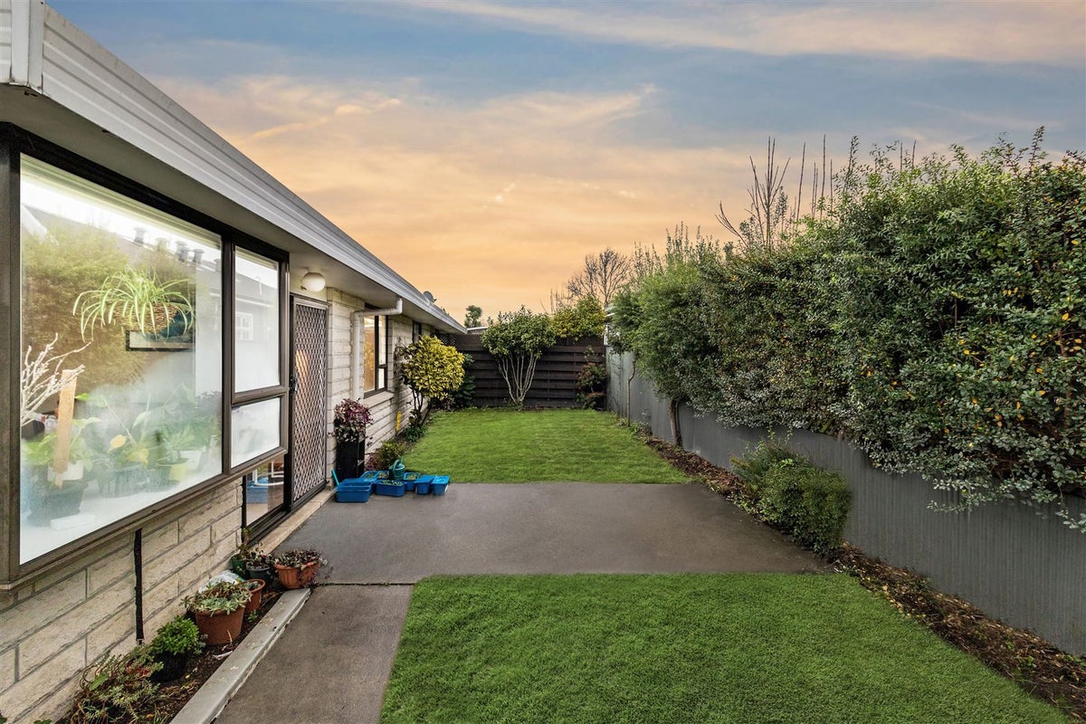 1/201 Harewood Road, Papanui, Christchurch - Carousel 22