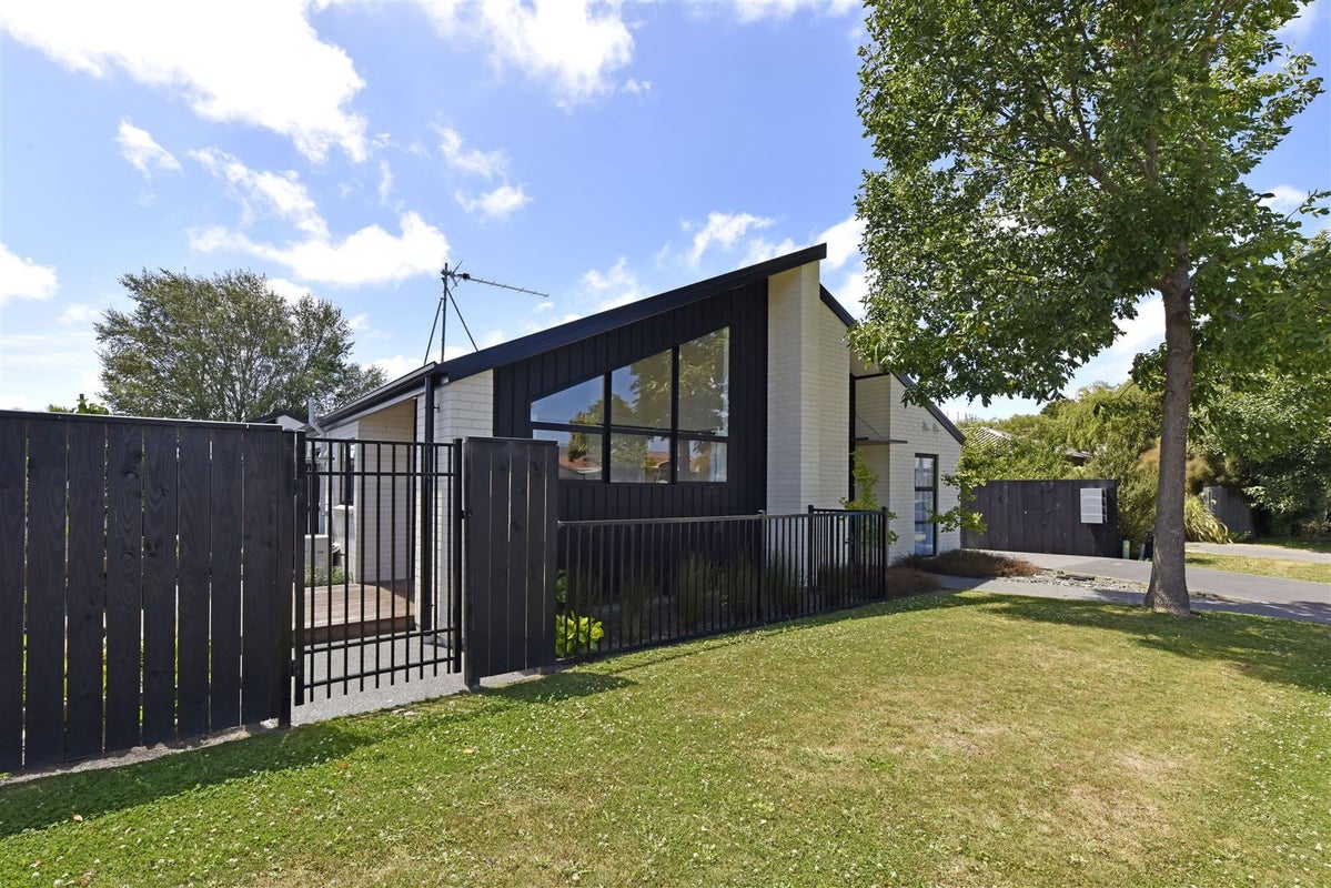 68A Proctor Street, Papanui, Christchurch - Carousel 2