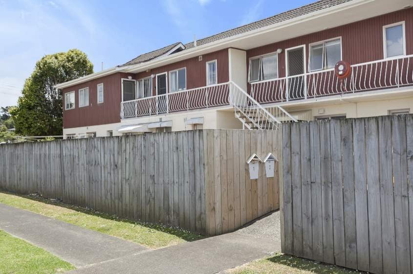 6/773 Beach Road, Browns Bay, Auckland - Carousel 2