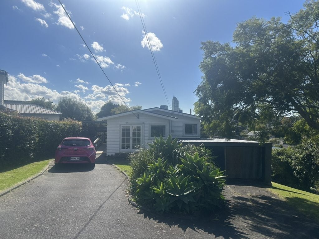 6 Crichton Terrace, Hauraki, Auckland - Carousel 1