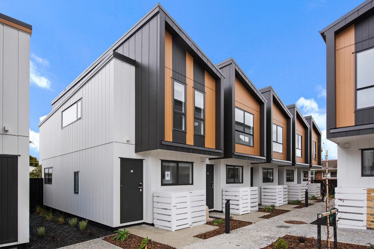 35 Red Arches Road, Henderson, Auckland - Carousel 1