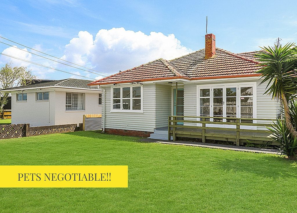 11 Kiekie Road, Mangere Bridge, Auckland - Carousel 1