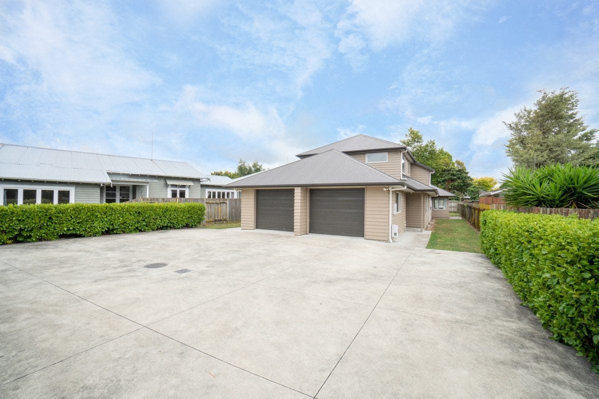 205 College Street, West End, Palmerston North - Carousel 1