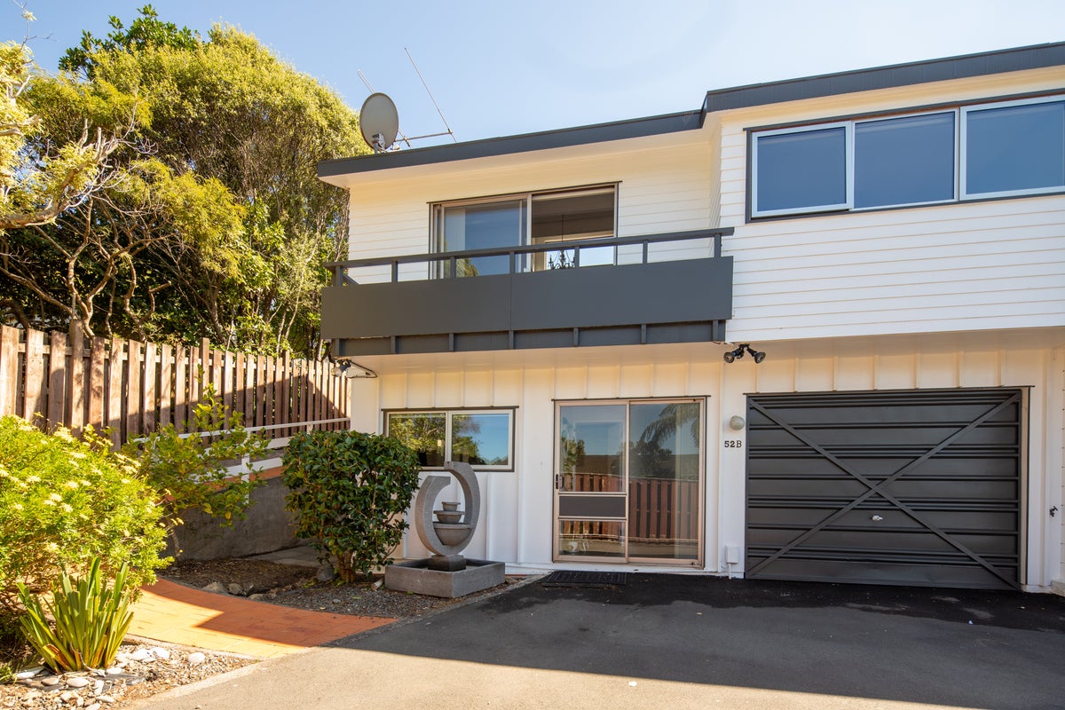 52B Truscott Avenue, Johnsonville, Wellington - Carousel 25