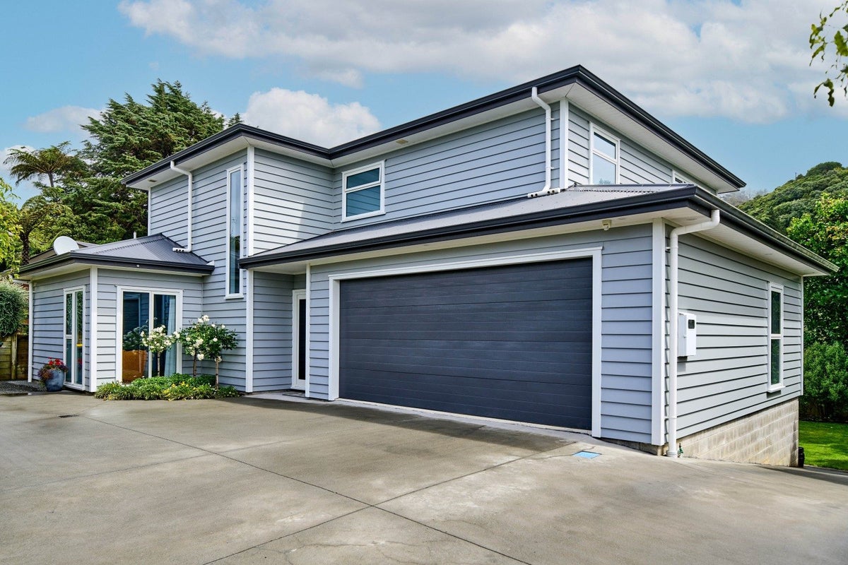 7A Bermer Road, Belmont, Lower Hutt - Carousel 1