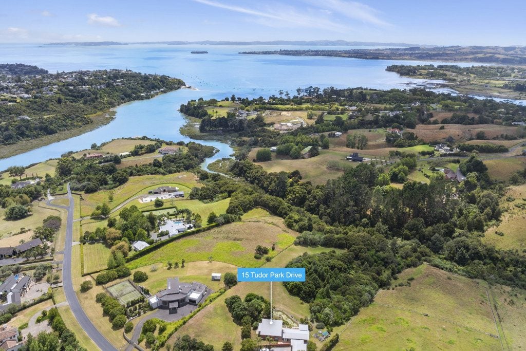 15 Tudor Park Drive, Whitford, Manukau City, Auckland - Carousel 2