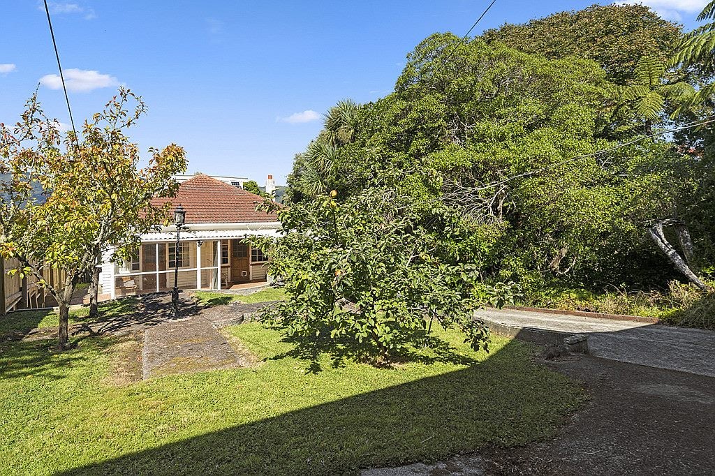 13 Belmont Terrace, Belmont, Lower Hutt - Carousel 2