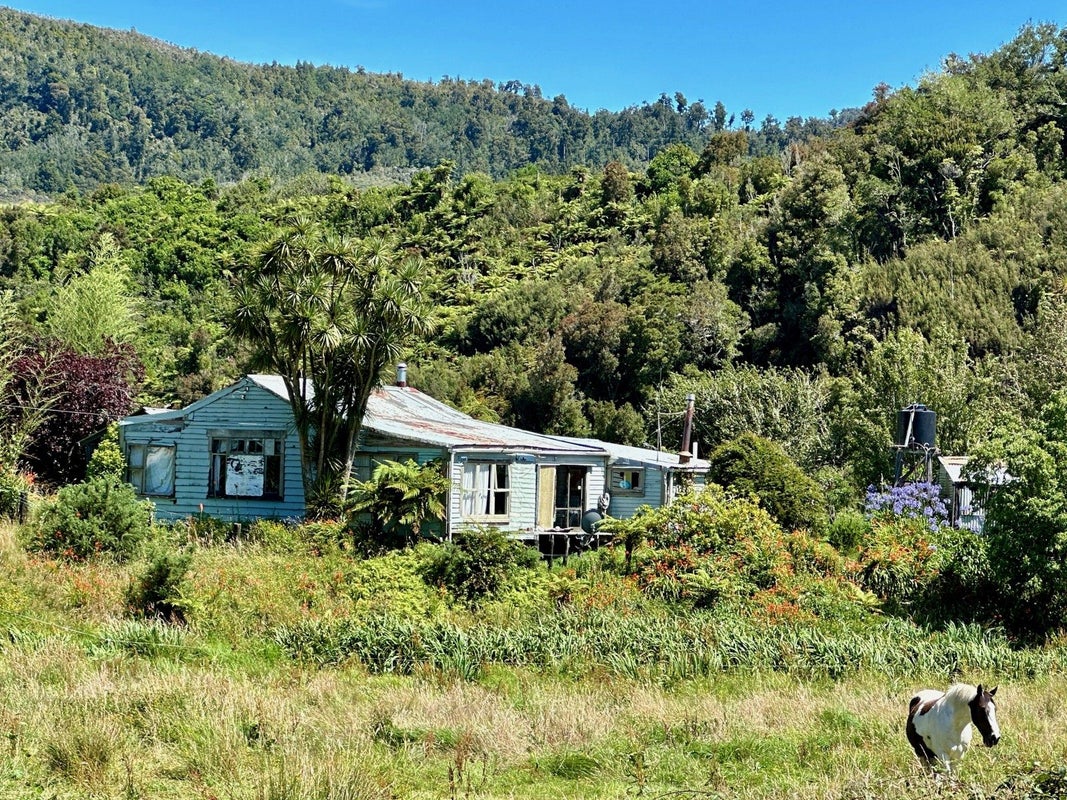 12 Con Street, Seddonville, Westport - Carousel 1