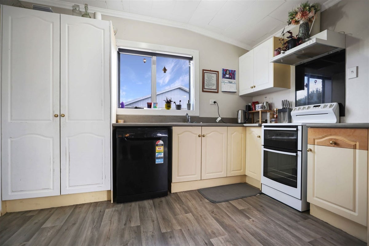 76 Thomson Street, Tinwald, Ashburton - Carousel 2