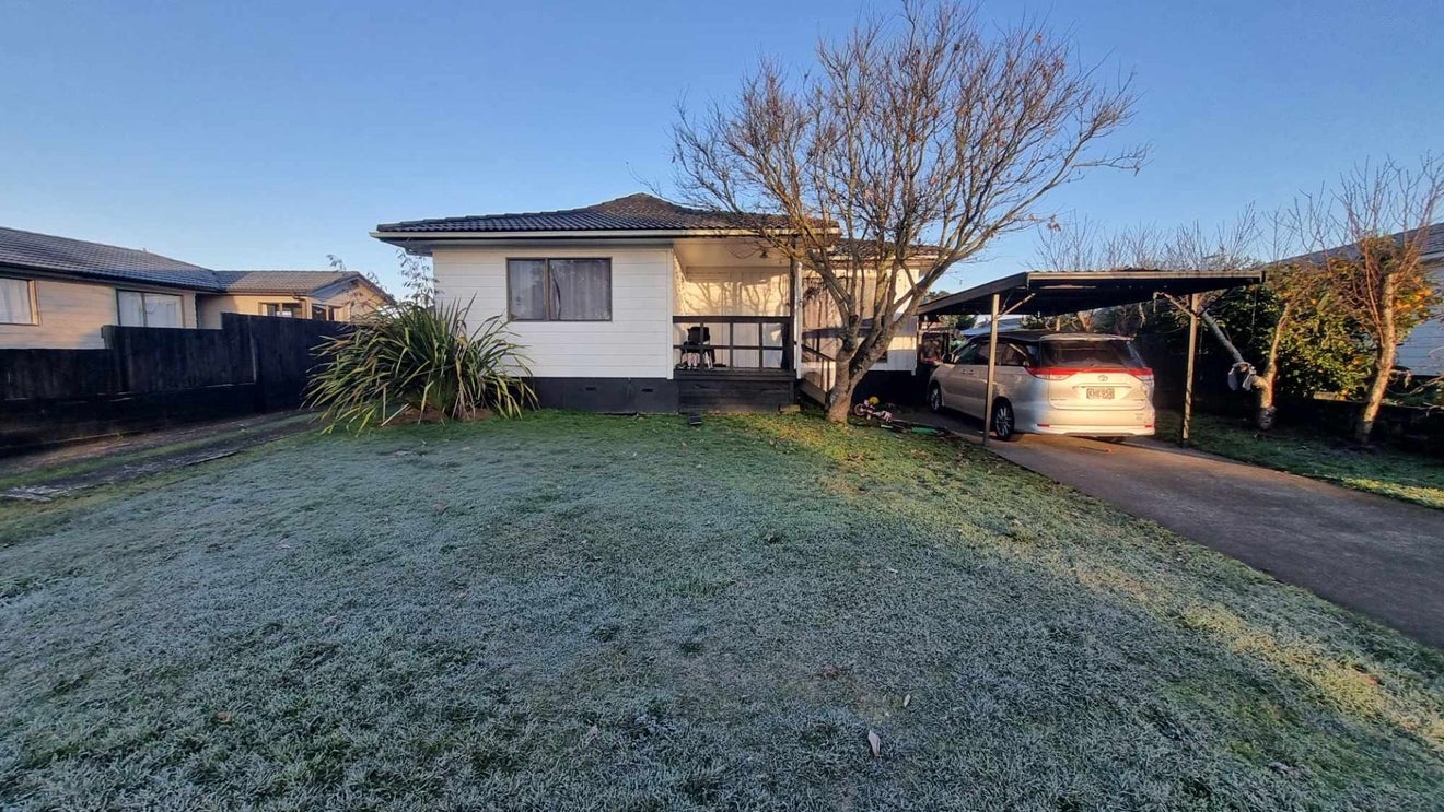 15 Coventry Road, Melville, Hamilton - Carousel 2