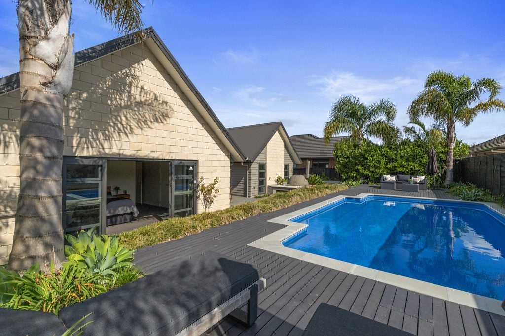 4 Delia Court, Flagstaff, Hamilton - Carousel 2