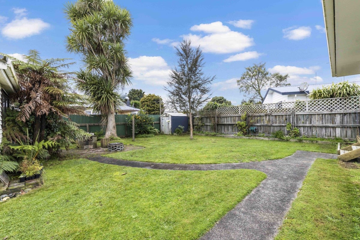 38 Carrington Avenue, Hillcrest, Hamilton - Carousel 12