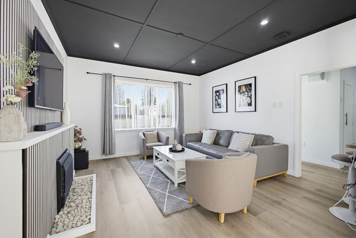 17 Te Awa Avenue, Te Awa, Napier - Carousel 2