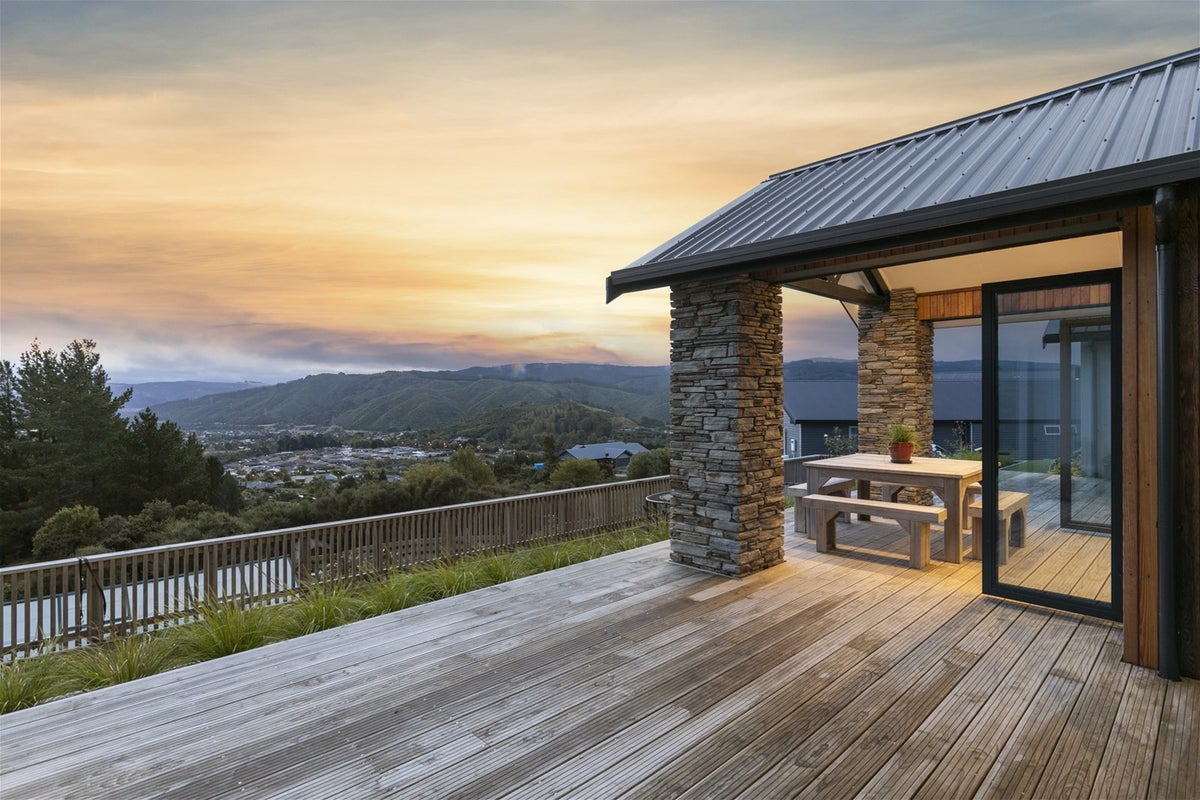 2 Mount Marua Way, Timberlea, Upper Hutt - Carousel 35