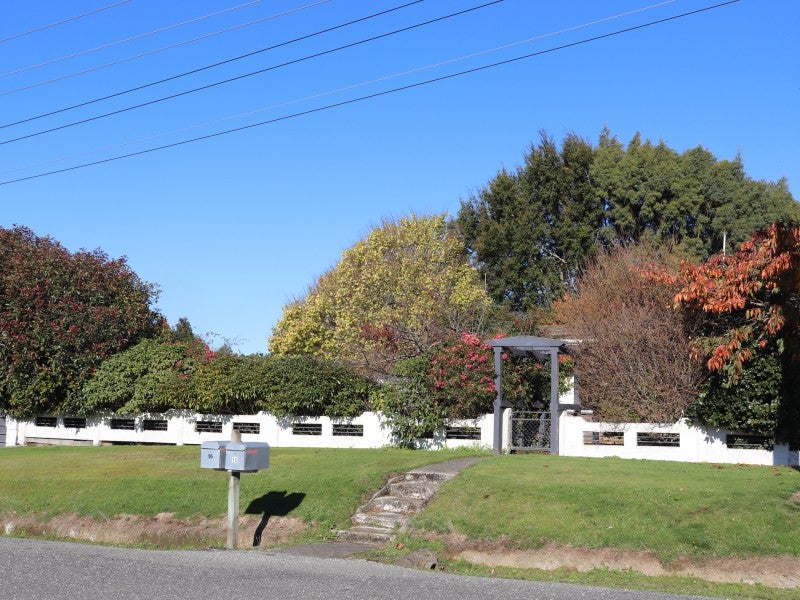 10 Lorne Dacre Road, Lorneville, Invercargill - Carousel 2