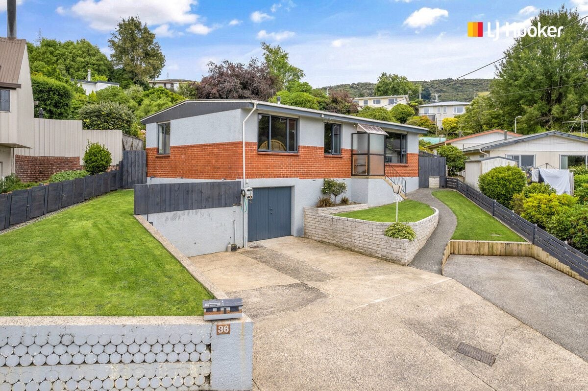 36 Centennial Avenue, Helensburgh, Dunedin - Carousel 1