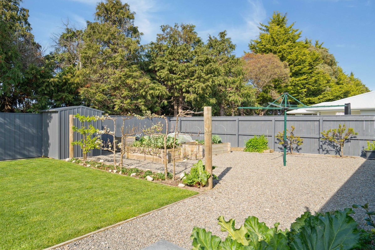 12 Maple Grove, Solway, Masterton - Carousel 25
