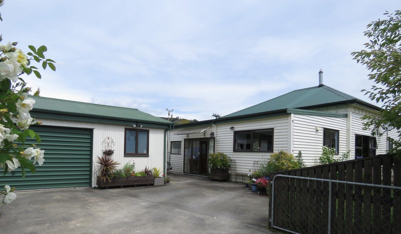 83 Dick Street, Reefton, Reefton - Carousel 32