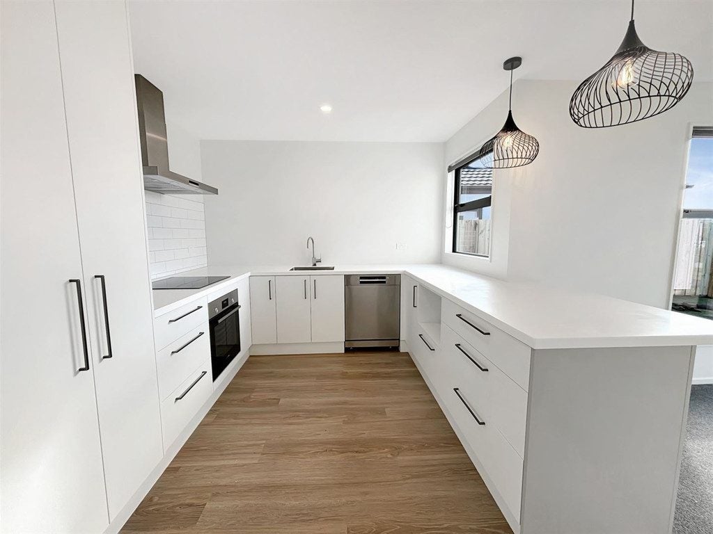2 Riroriro Lane, Halswell, Christchurch - Carousel 2