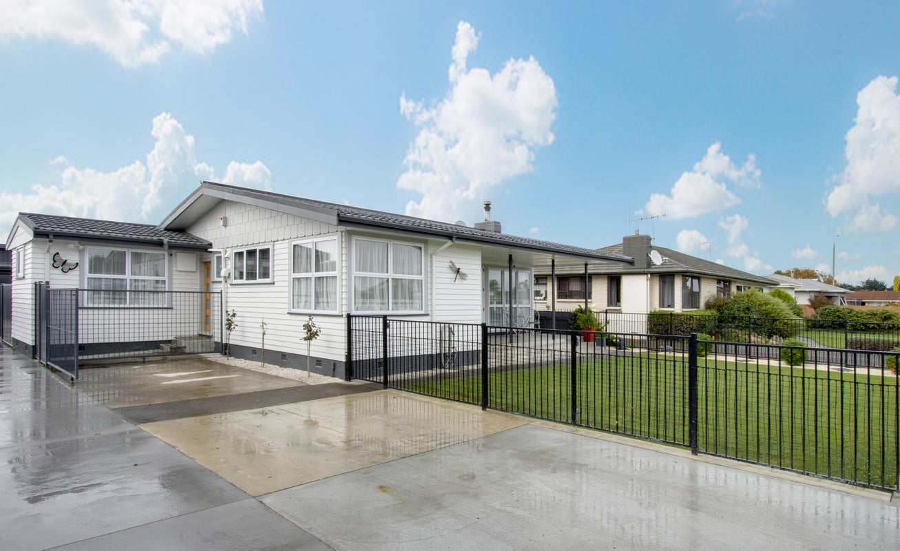 276 Kennedy Road, Onekawa, Napier - Carousel 16