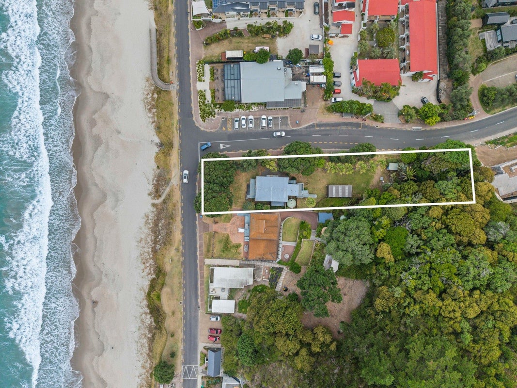 31 The Strand, Onetangi, Waiheke Island - Carousel 2