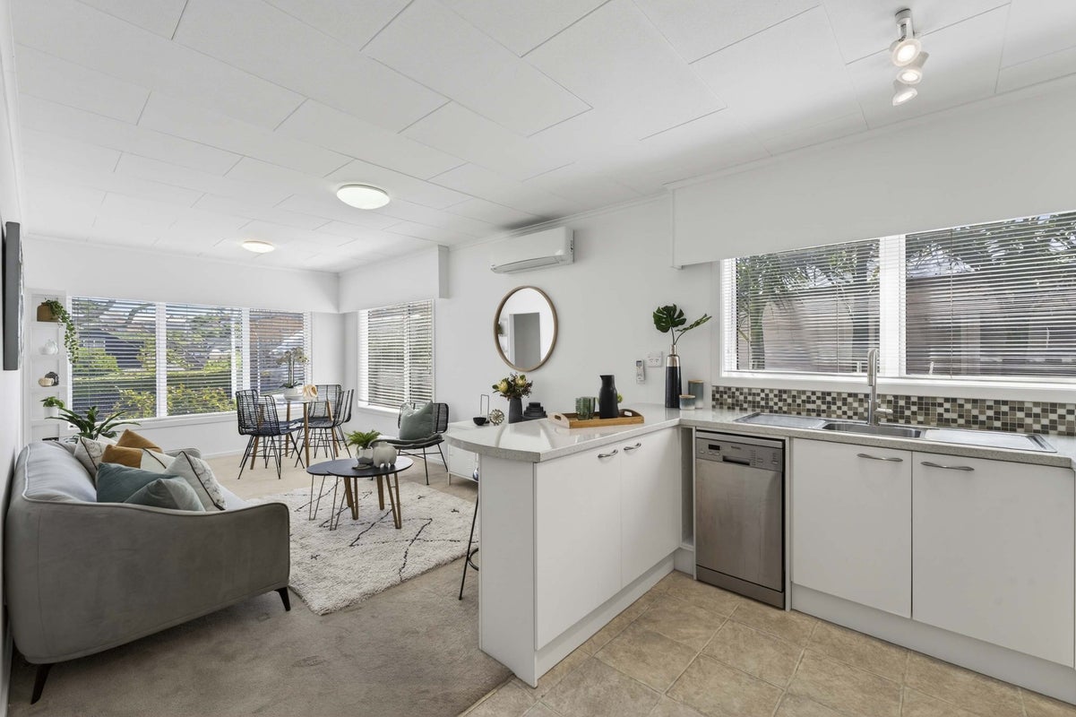 3/4 Sierra ST, Glendowie, Auckland - Carousel 1