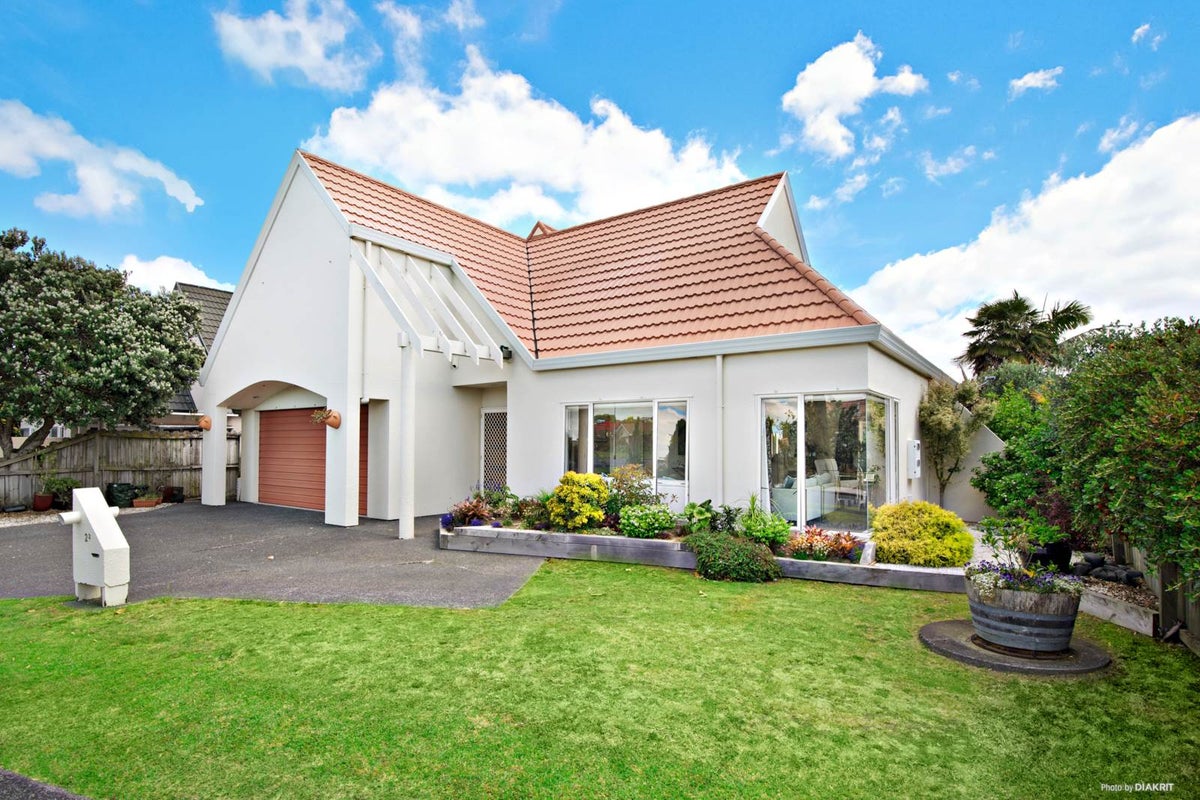 2 Uldale Place, Northpark, Auckland - Carousel 1