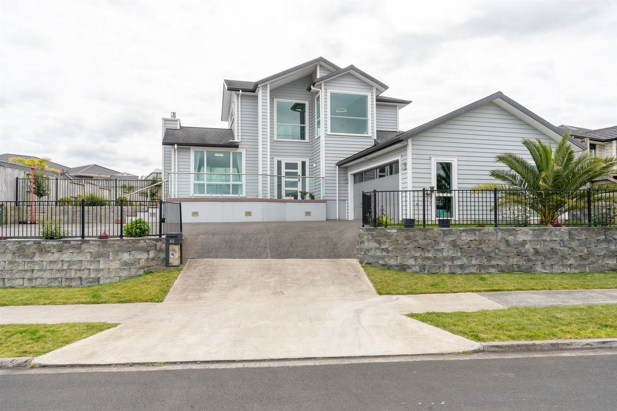 32 Mataroa Crescent, Flagstaff, Hamilton - Carousel 2